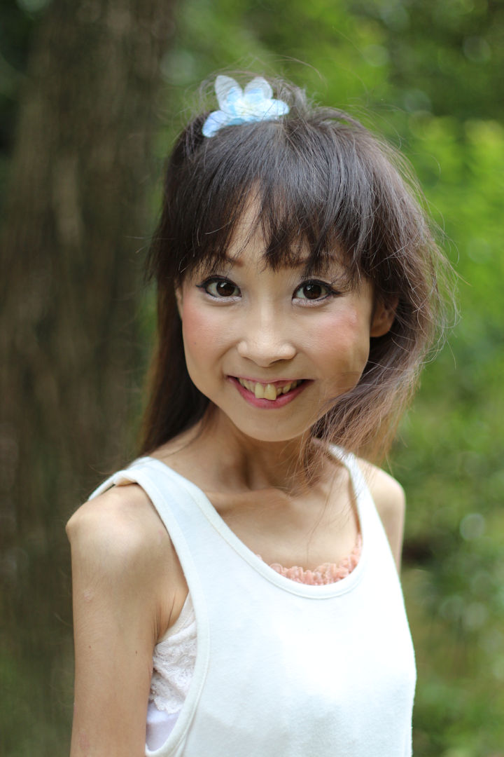 演歌アイドル、あいりりん・千原愛理さん。2013年(平成25年)9月、千葉県習志野市「藤崎森林公園」にて撮影。