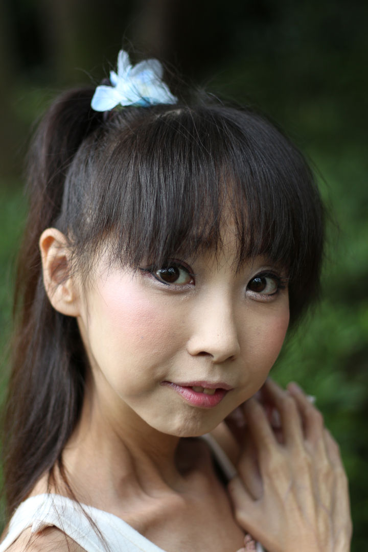 演歌アイドル、あいりりん・千原愛理さん。2013年(平成25年)9月、千葉県習志野市「藤崎森林公園」にて撮影。