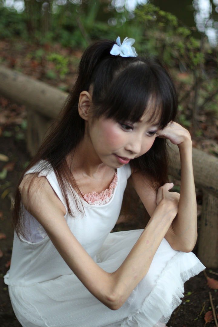 演歌アイドル、あいりりん・千原愛理さん。2013年(平成25年)9月、千葉県習志野市「藤崎森林公園」にて撮影。