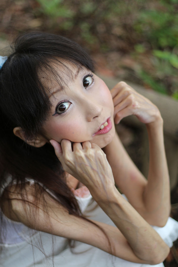 演歌アイドル、あいりりん・千原愛理さん。2013年(平成25年)9月、千葉県習志野市「藤崎森林公園」にて撮影。