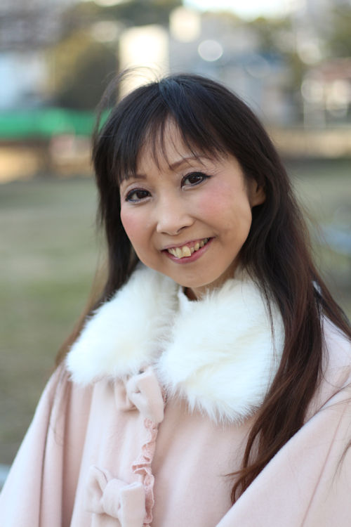 演歌アイドル、あいりりん・千原愛理さん。2014年(平成26年)1月、千葉県庁周辺にて撮影。