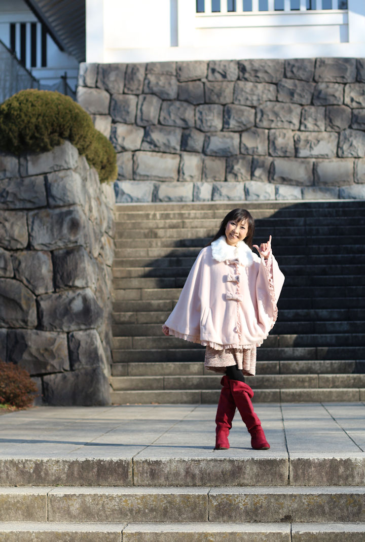 演歌アイドル、あいりりん・千原愛理さん。2014年(平成26年)1月、千葉城址にて撮影。