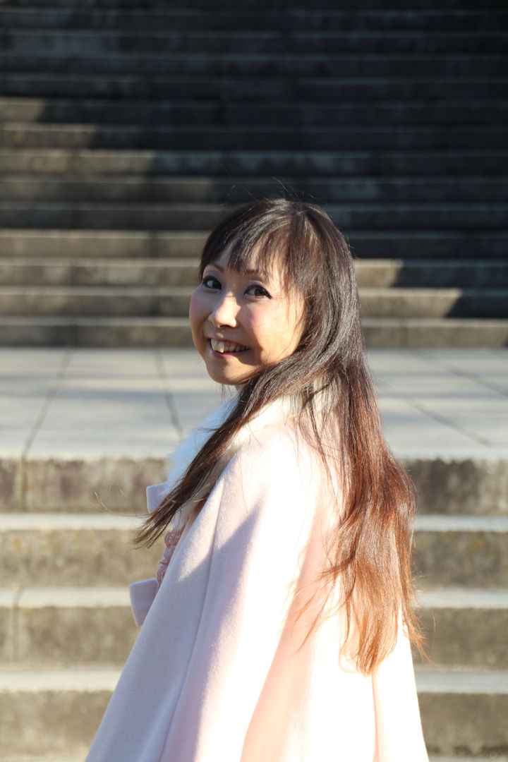 演歌アイドル、あいりりん・千原愛理さん。2014年(平成26年)1月、千葉城址にて撮影。